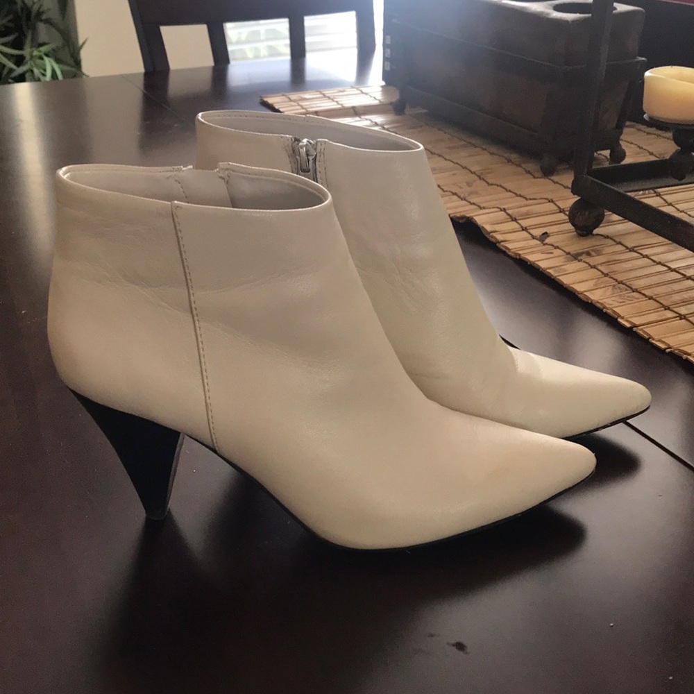 Leather Vince Camuto boots